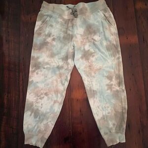 Old Navy Tye Dyed Sweat Pants size Petite Medium